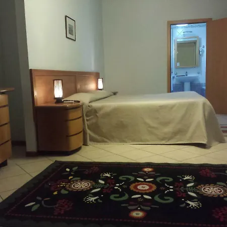 Hotel Thaire