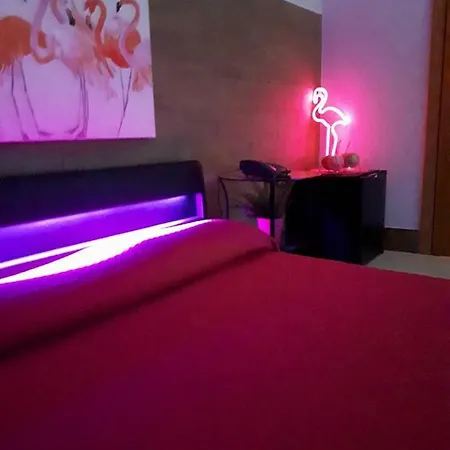 Thaire Hotel 2*