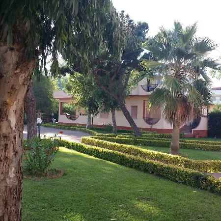 Thaire 卡斯特沃托诺