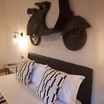 Thaire קסטל וולטורנו