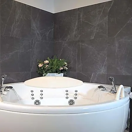 Hotel Thaire