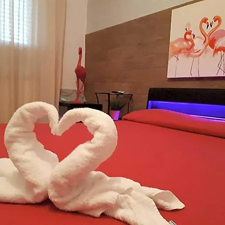 Thaire Hotel 2*