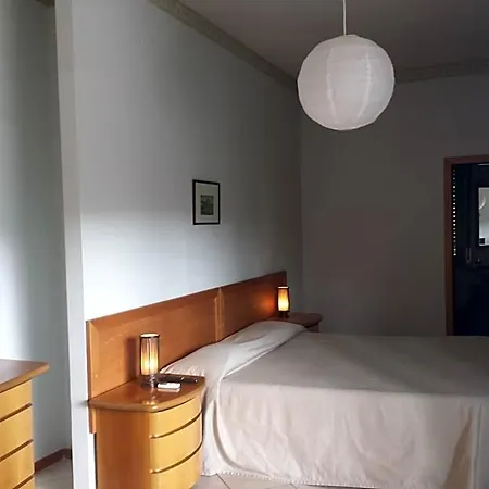 Thaire Hotel