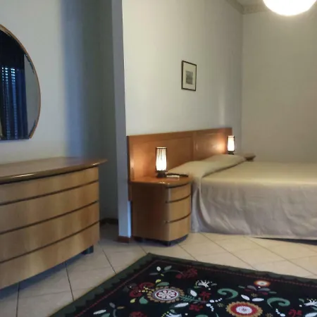 Thaire 2* Castel Volturno