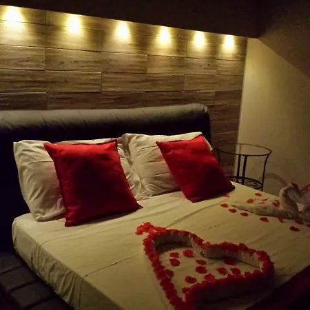 Thaire 2* Castel Volturno