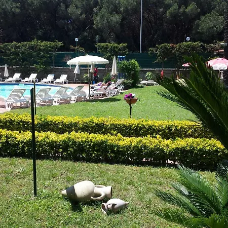 Thaire Hotel Castel Volturno