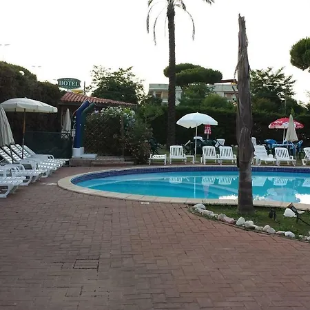 Thairè Hotel 2*